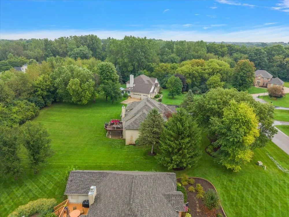 5566 Creekview Drive Ann Arbor, MI 48108