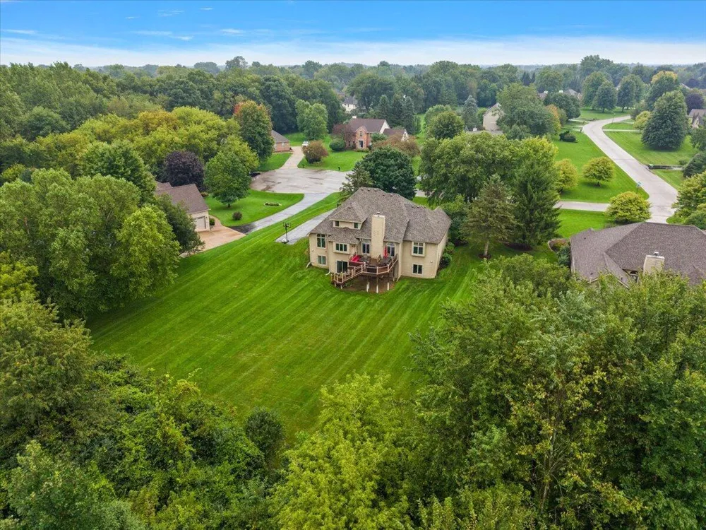 5566 Creekview Drive Ann Arbor, MI 48108