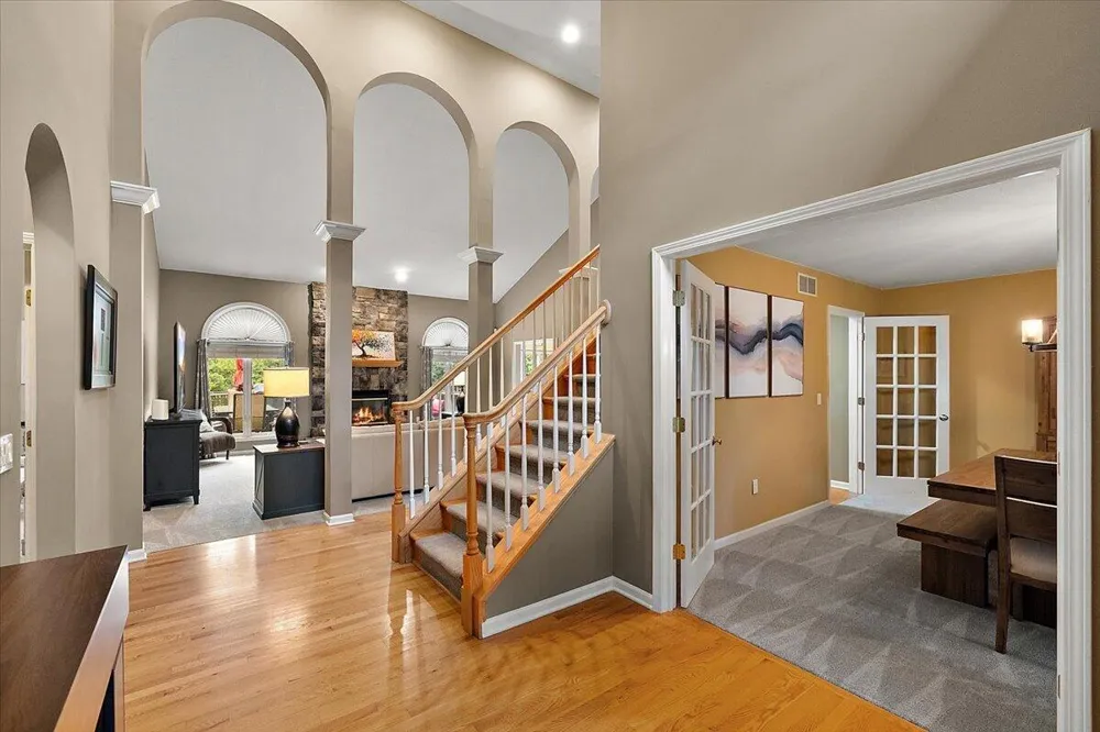 5566 Creekview Drive Ann Arbor, MI 48108