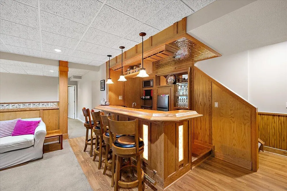 5566 Creekview Drive Ann Arbor, MI 48108