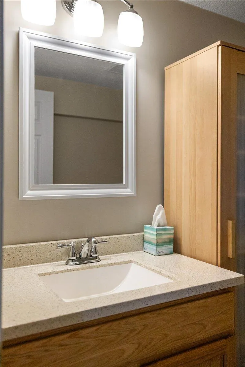 5566 Creekview Drive Ann Arbor, MI 48108