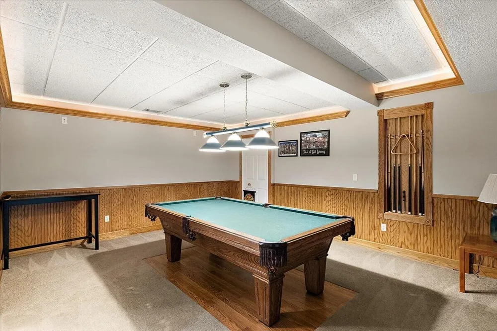 5566 Creekview Drive Ann Arbor, MI 48108
