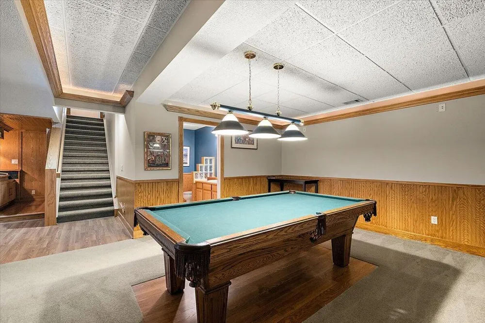 5566 Creekview Drive Ann Arbor, MI 48108