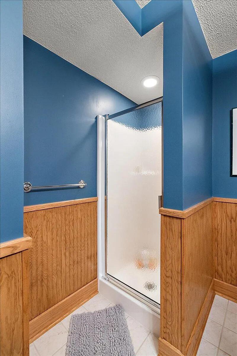5566 Creekview Drive Ann Arbor, MI 48108