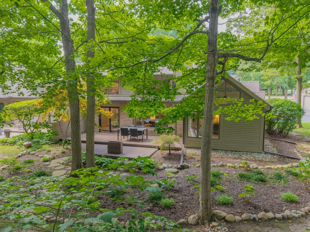 4596 Cottonwood Drive Ann Arbor, MI 48108