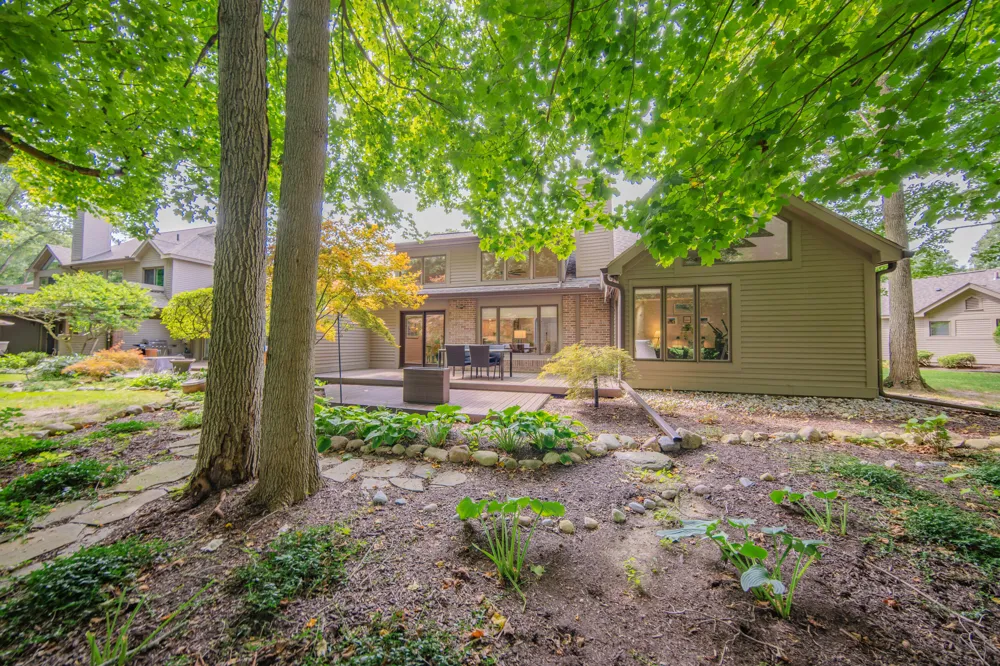 4596 Cottonwood Drive Ann Arbor, MI 48108