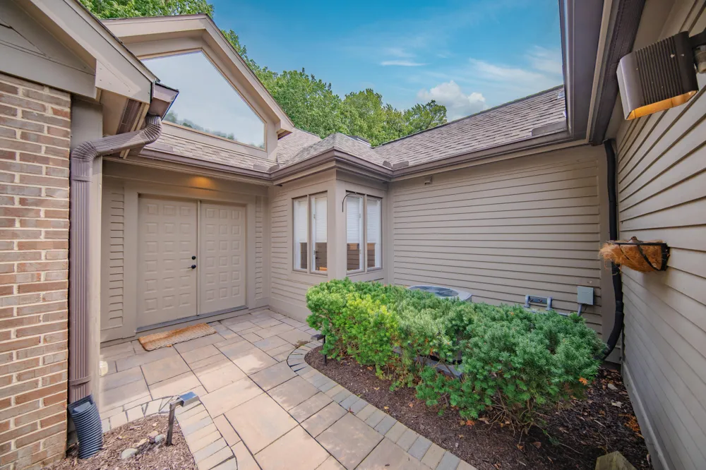 4596 Cottonwood Drive Ann Arbor, MI 48108