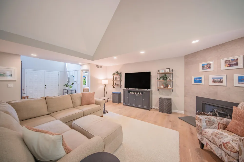 4596 Cottonwood Drive Ann Arbor, MI 48108