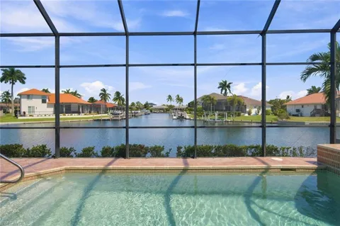 1648 Villa Court
