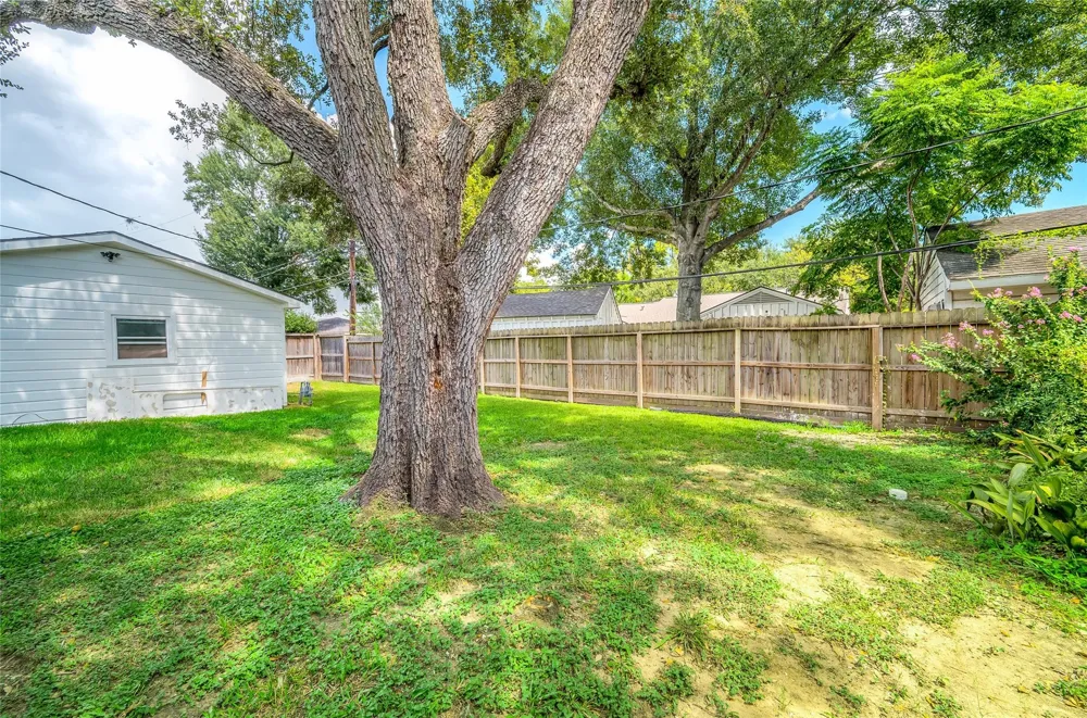 9019 Kapri Lane Houston, TX 77025