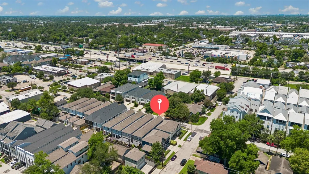 118 E 27th Street #B Houston, TX 77008