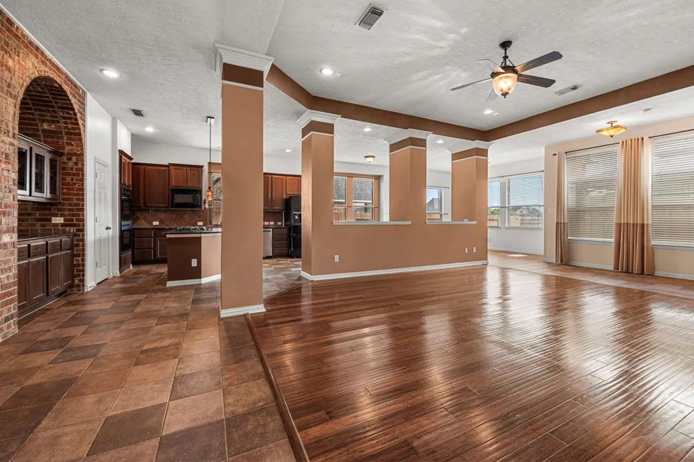 19911 Mission Pines Lane Richmond, TX 77407
