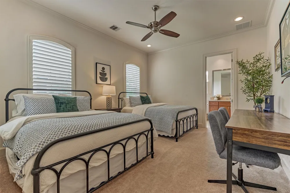 25 Topside Row The Woodlands, TX 77380