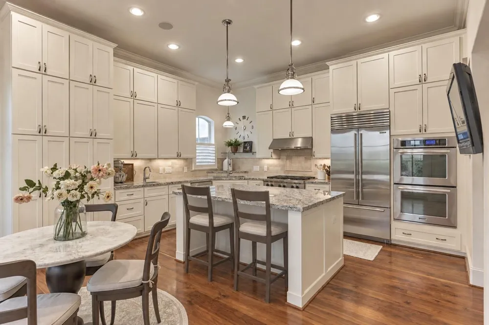 25 Topside Row The Woodlands, TX 77380