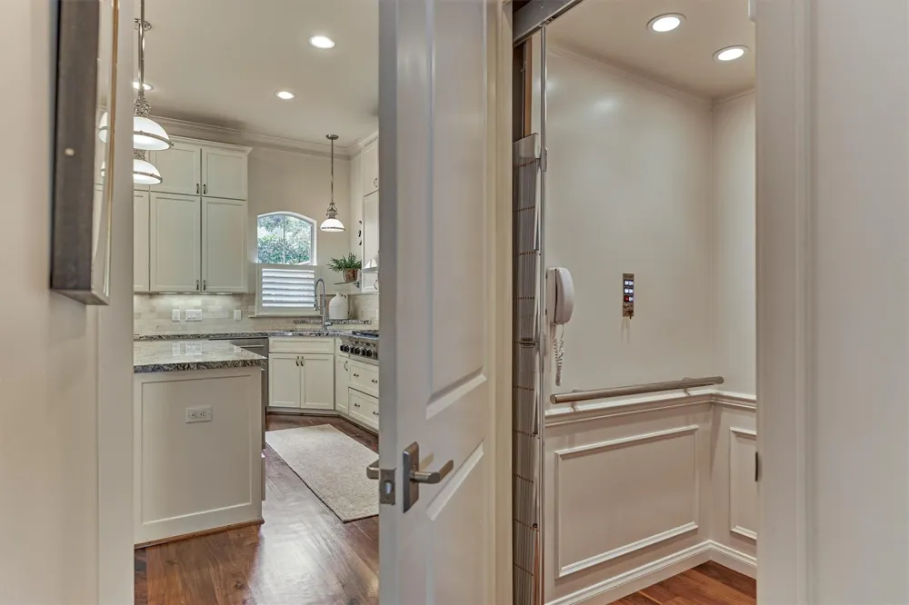 25 Topside Row The Woodlands, TX 77380