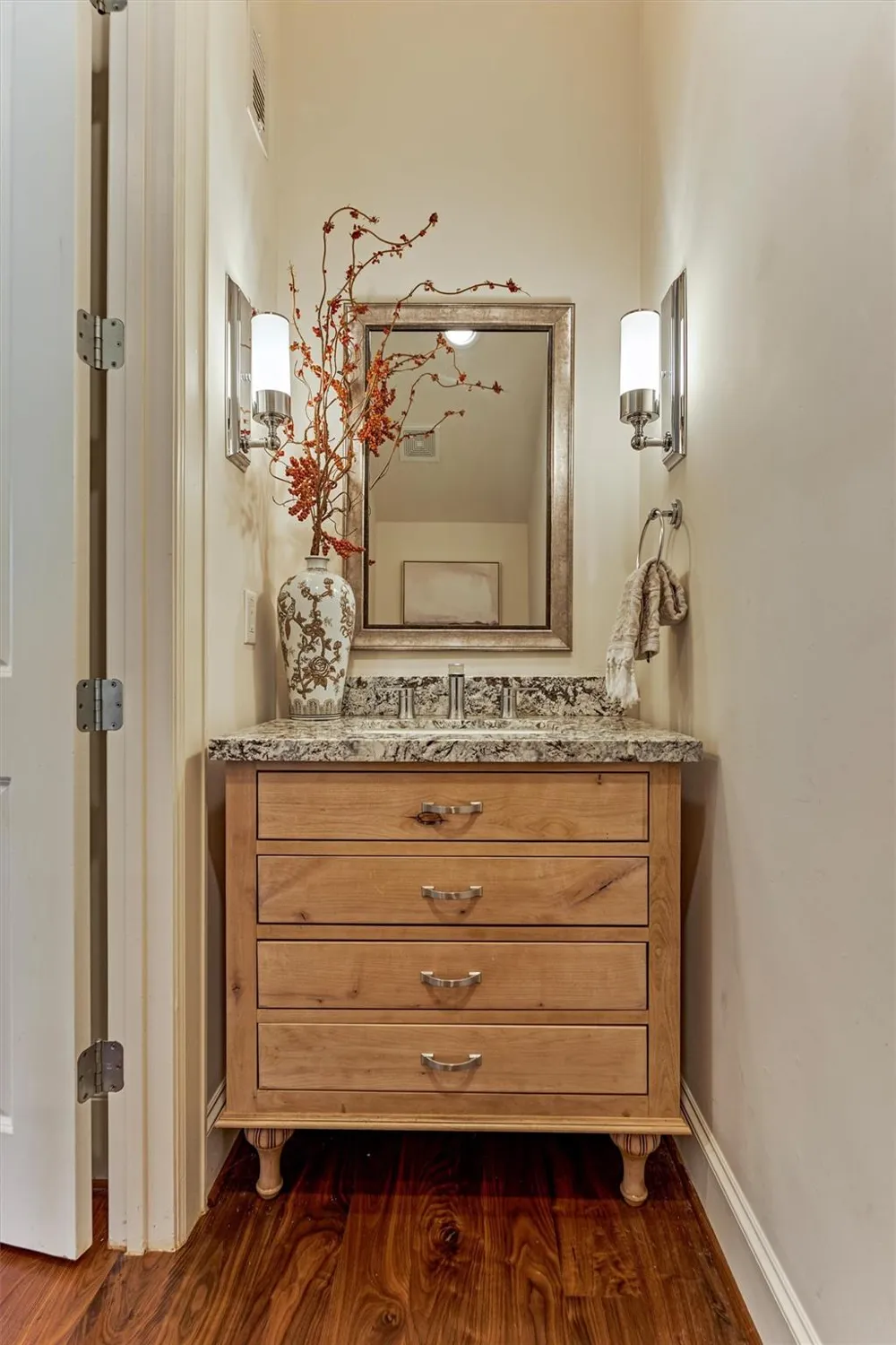 25 Topside Row The Woodlands, TX 77380