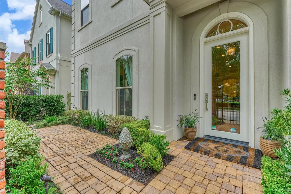 25 Topside Row The Woodlands, TX 77380