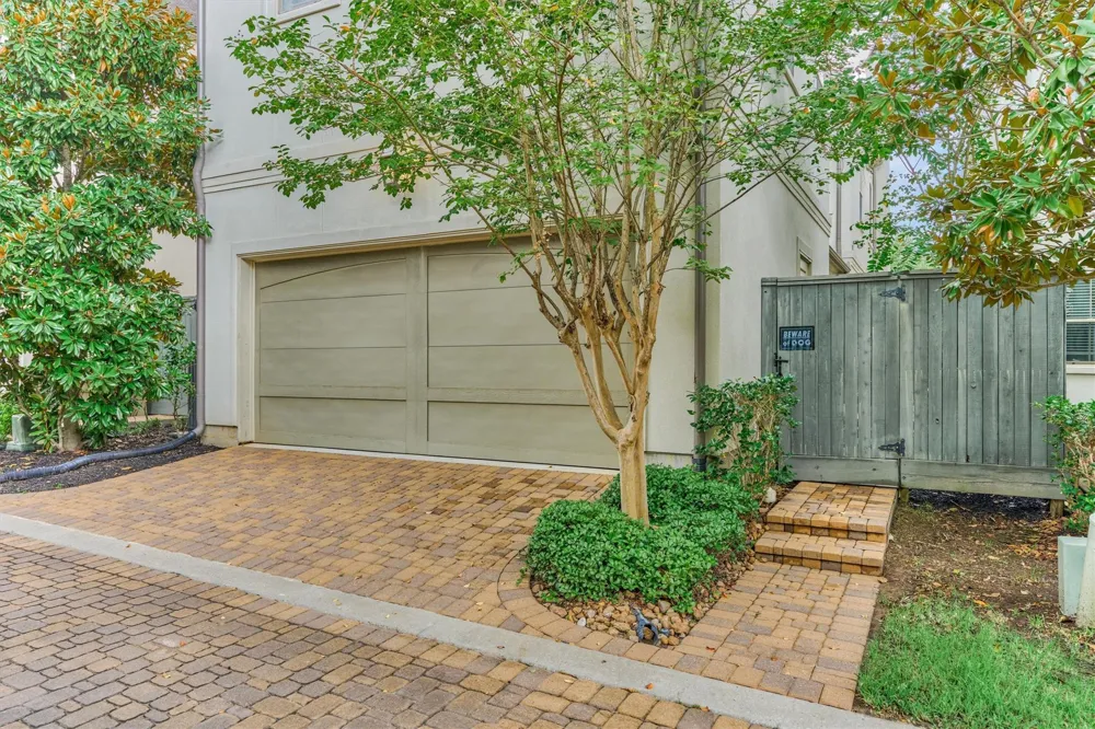 25 Topside Row The Woodlands, TX 77380