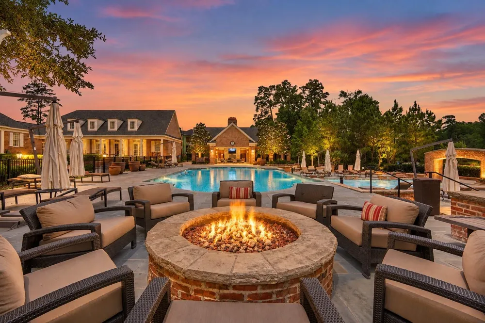 25 Topside Row The Woodlands, TX 77380