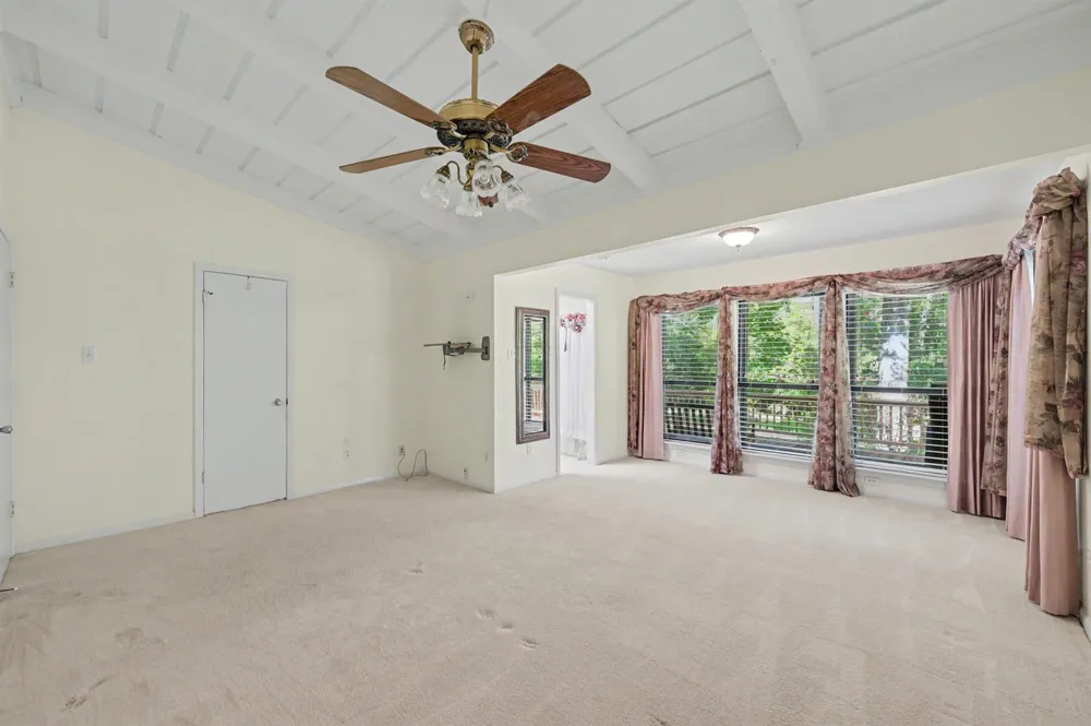 122 Warbonnet Drive Conroe, TX 77304