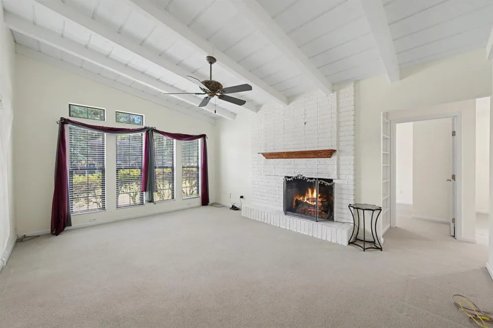 122 Warbonnet Drive Conroe, TX 77304