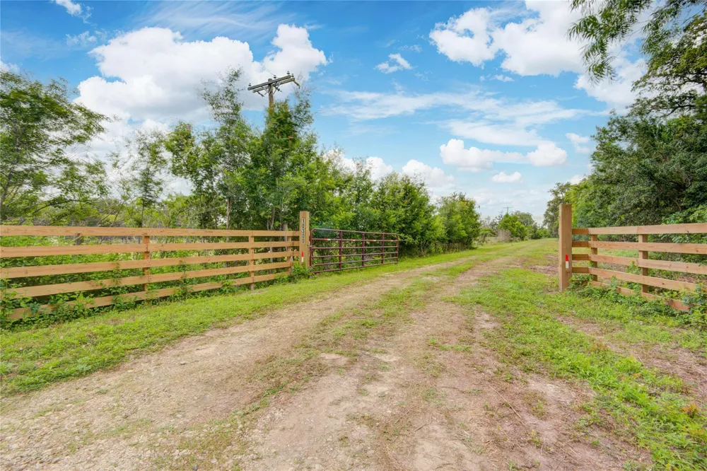 10300 County Road 321 Sweeny, TX 77480
