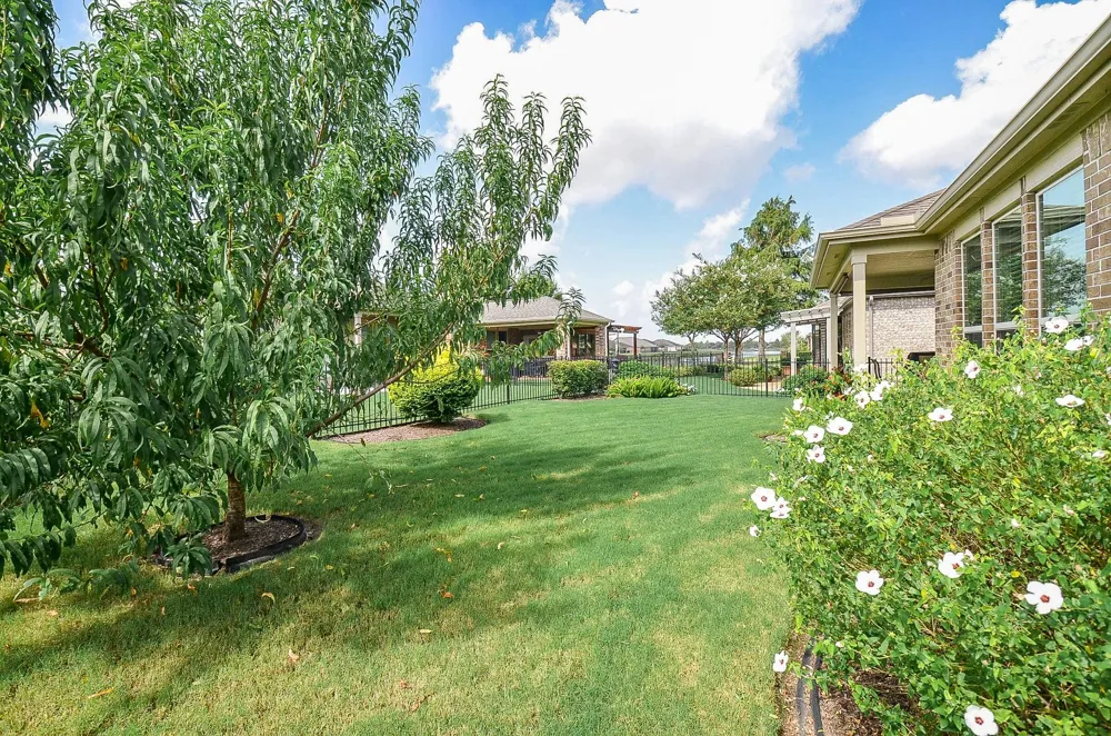 551 Emory Peak Drive Richmond, TX 77469