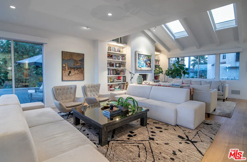 1904 Crescent Heights Boulevard Los Angeles, CA 90069