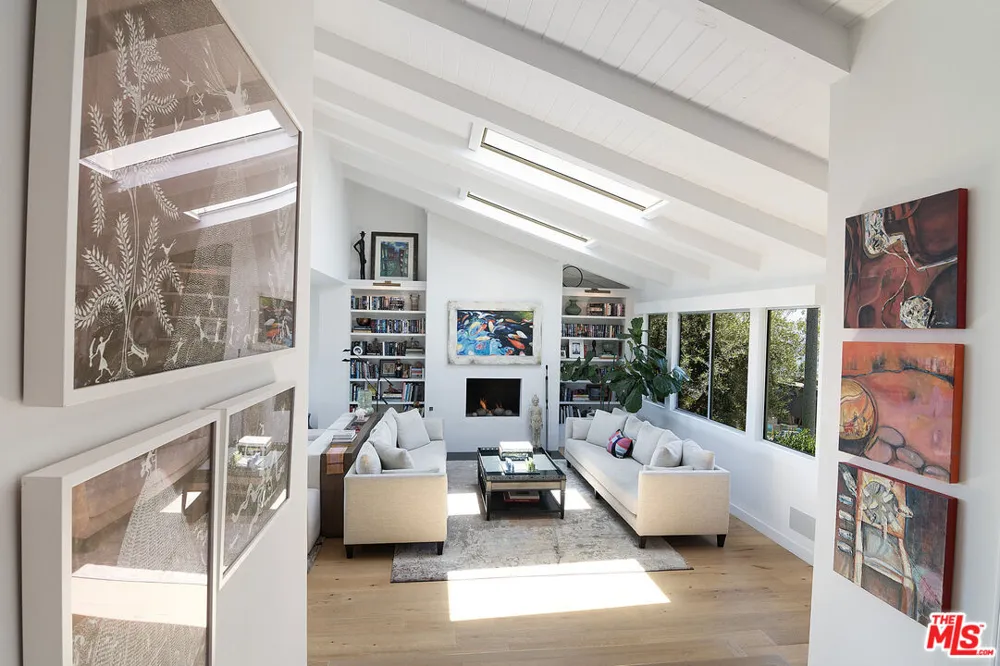 1904 Crescent Heights Boulevard Los Angeles, CA 90069