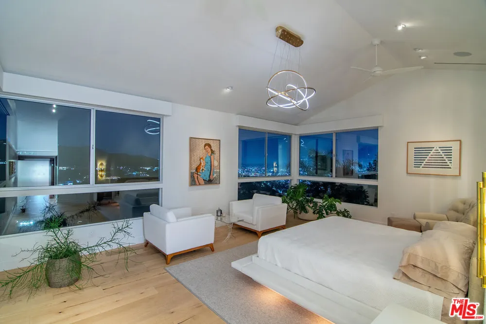 1904 Crescent Heights Boulevard Los Angeles, CA 90069