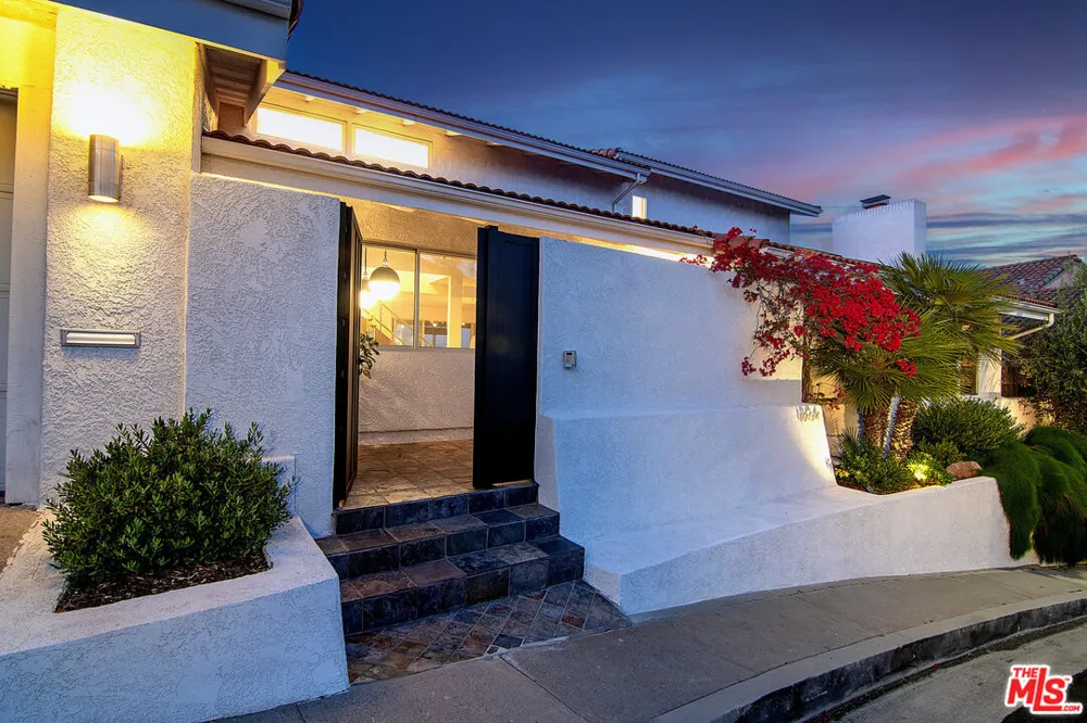 1904 Crescent Heights Boulevard Los Angeles, CA 90069