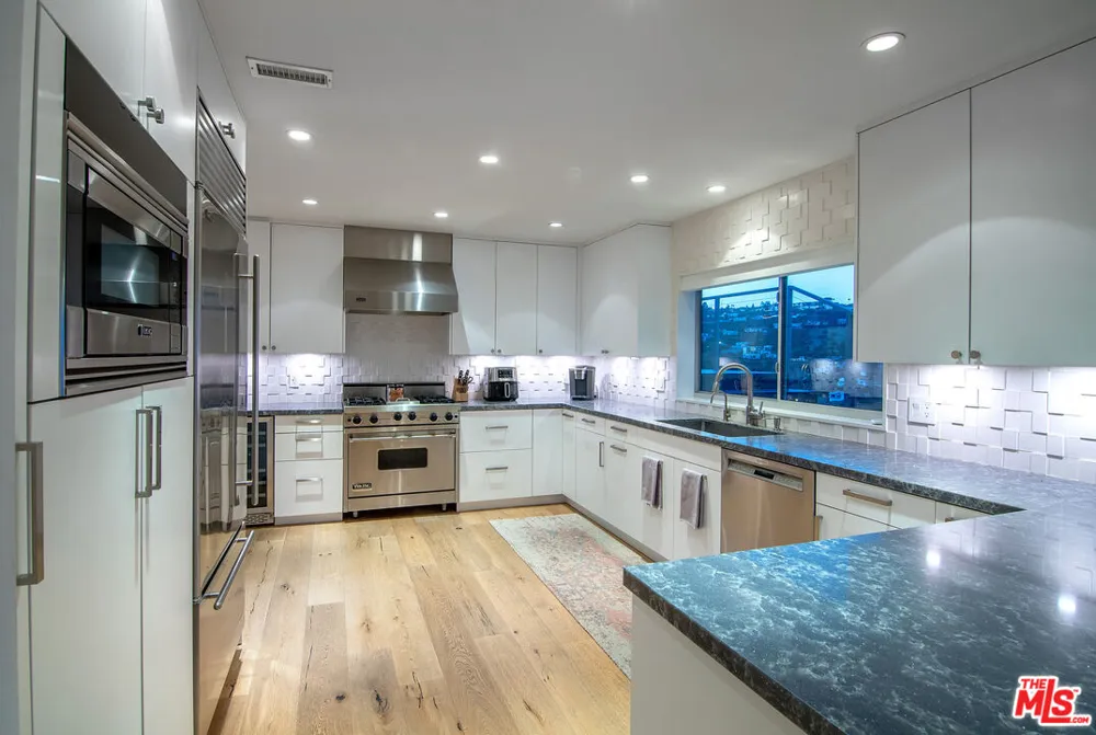1904 Crescent Heights Boulevard Los Angeles, CA 90069