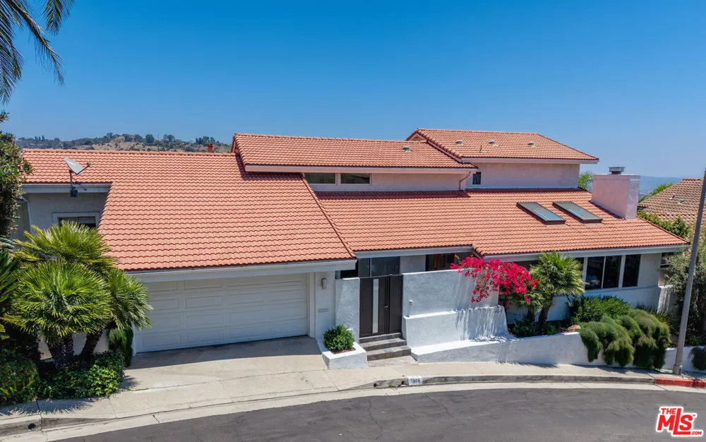 1904 Crescent Heights Boulevard Los Angeles, CA 90069