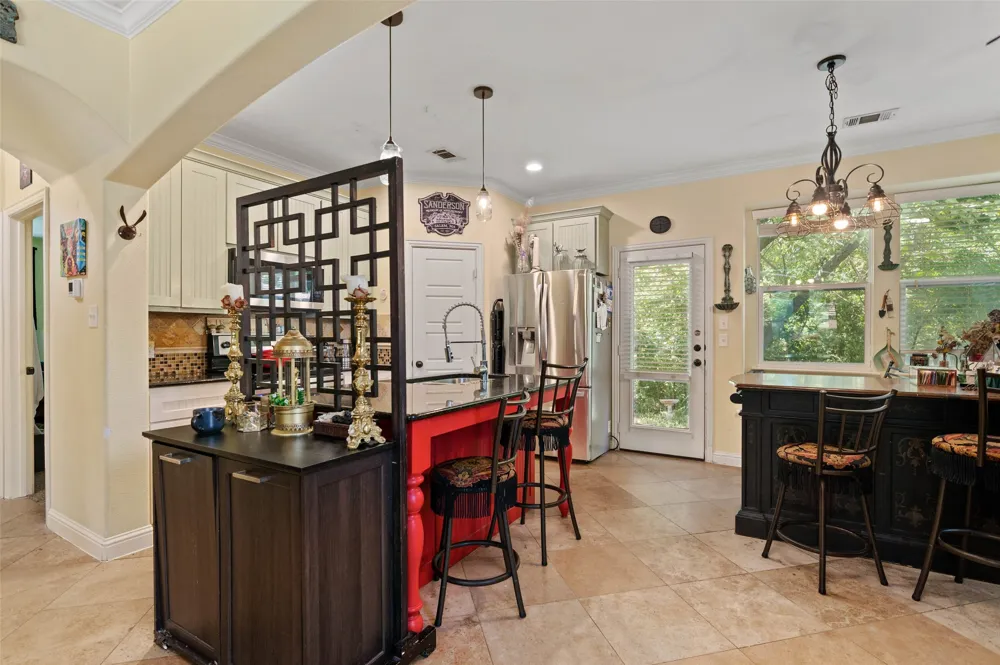 2220 Burning Tree Lane Denton, TX 76209