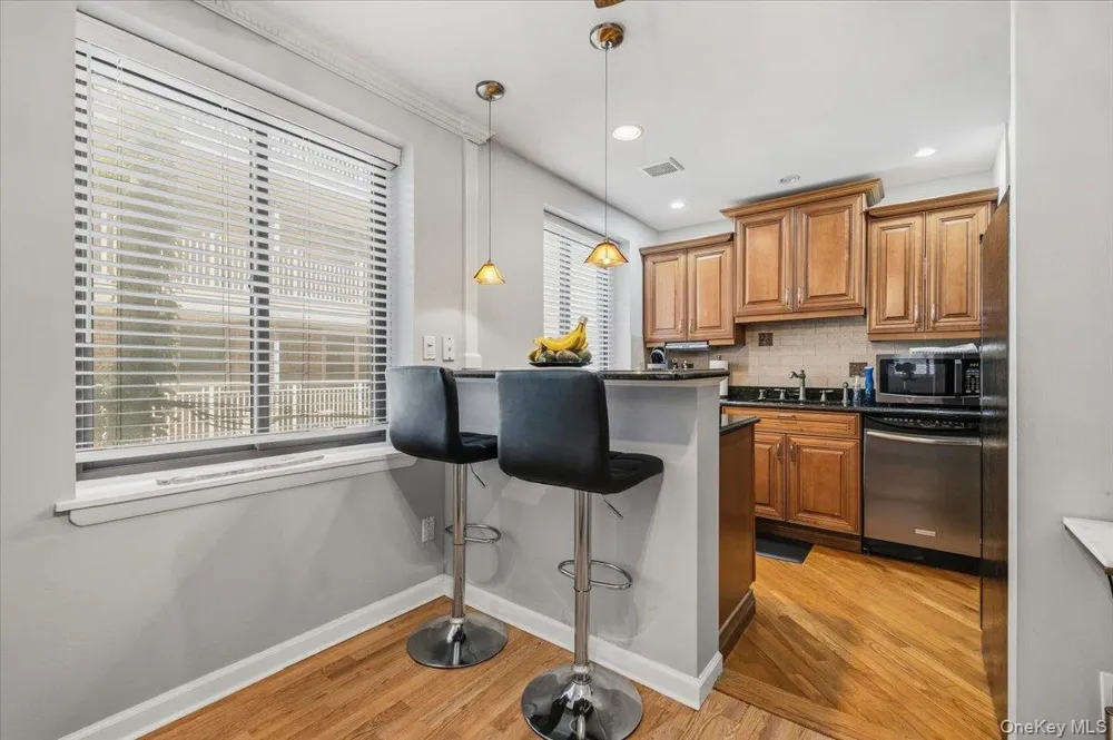 425 Shore Road #2D Long Beach, NY 11561
