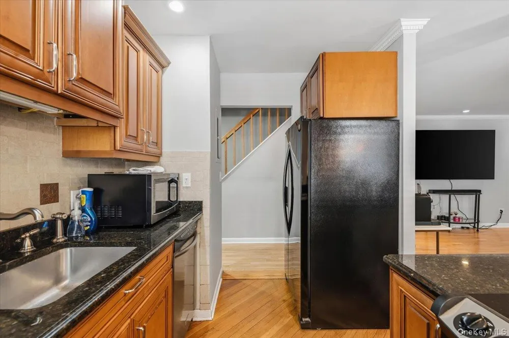 425 Shore Road #2D Long Beach, NY 11561