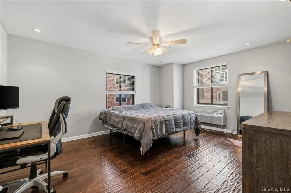 425 Shore Road #2D Long Beach, NY 11561