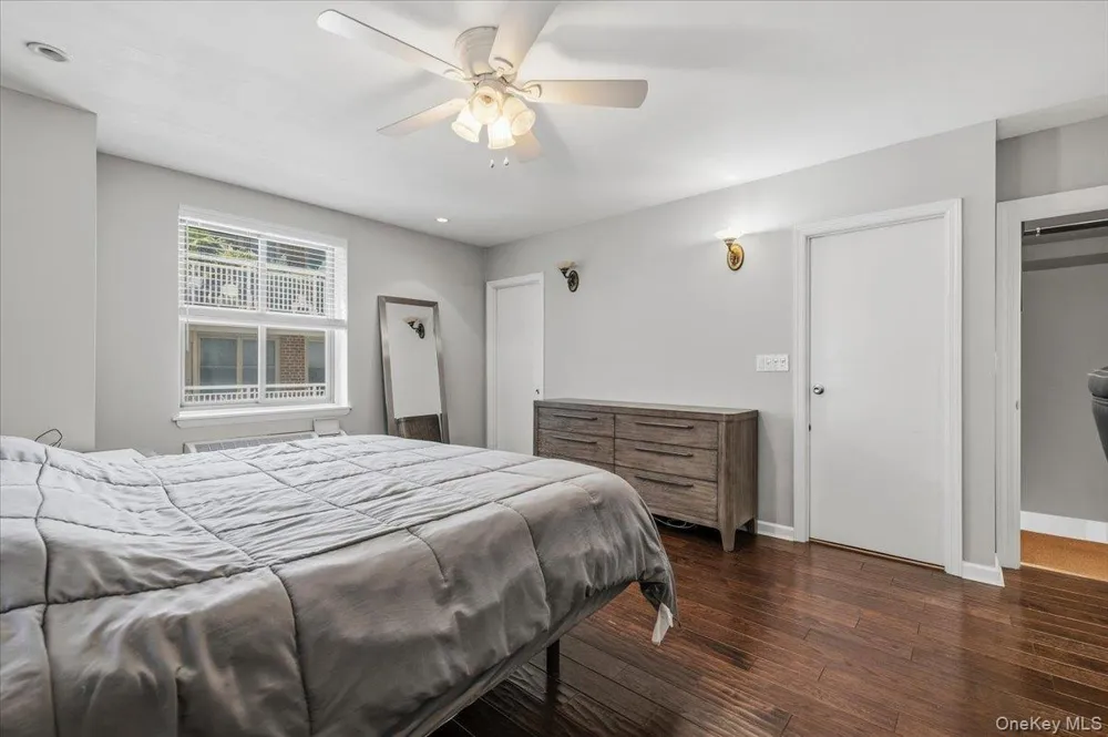 425 Shore Road #2D Long Beach, NY 11561