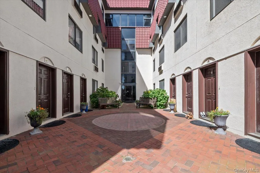 425 Shore Road #2D Long Beach, NY 11561