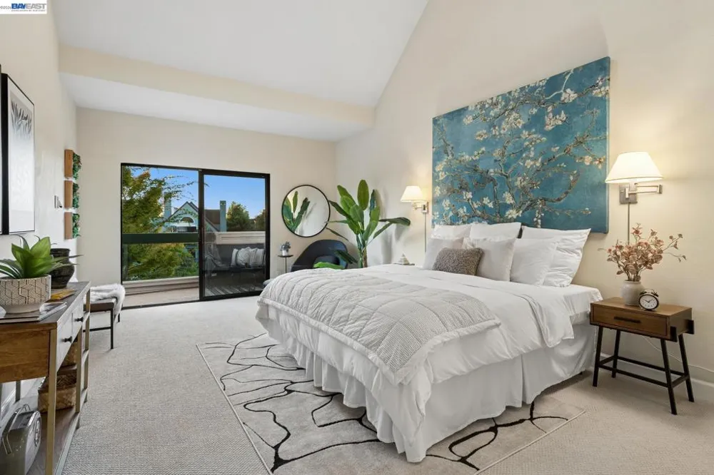 11 REGULUS CT Alameda, CA 94501
