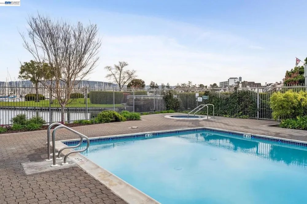 11 REGULUS CT Alameda, CA 94501