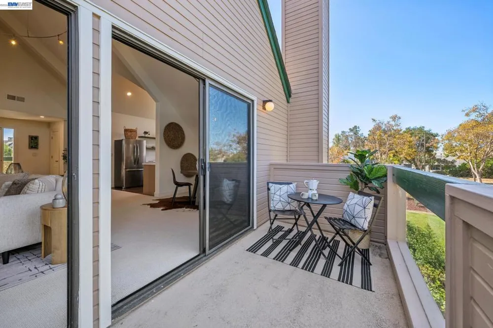 11 REGULUS CT Alameda, CA 94501