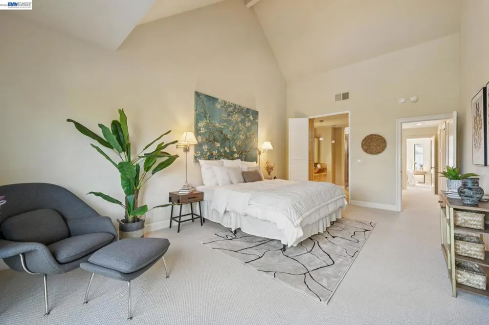 11 REGULUS CT Alameda, CA 94501