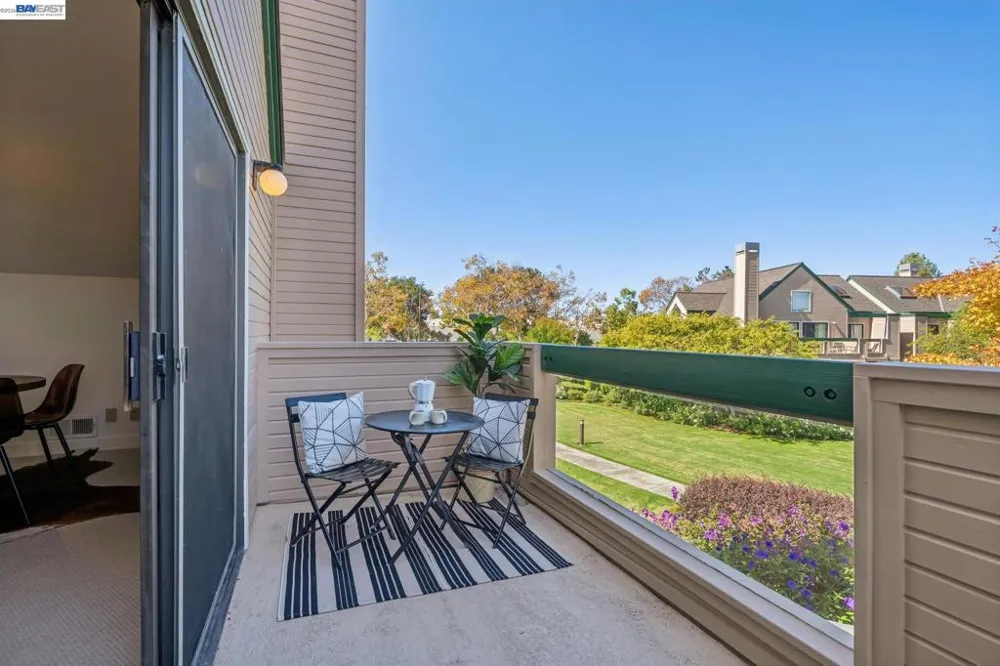 11 REGULUS CT Alameda, CA 94501