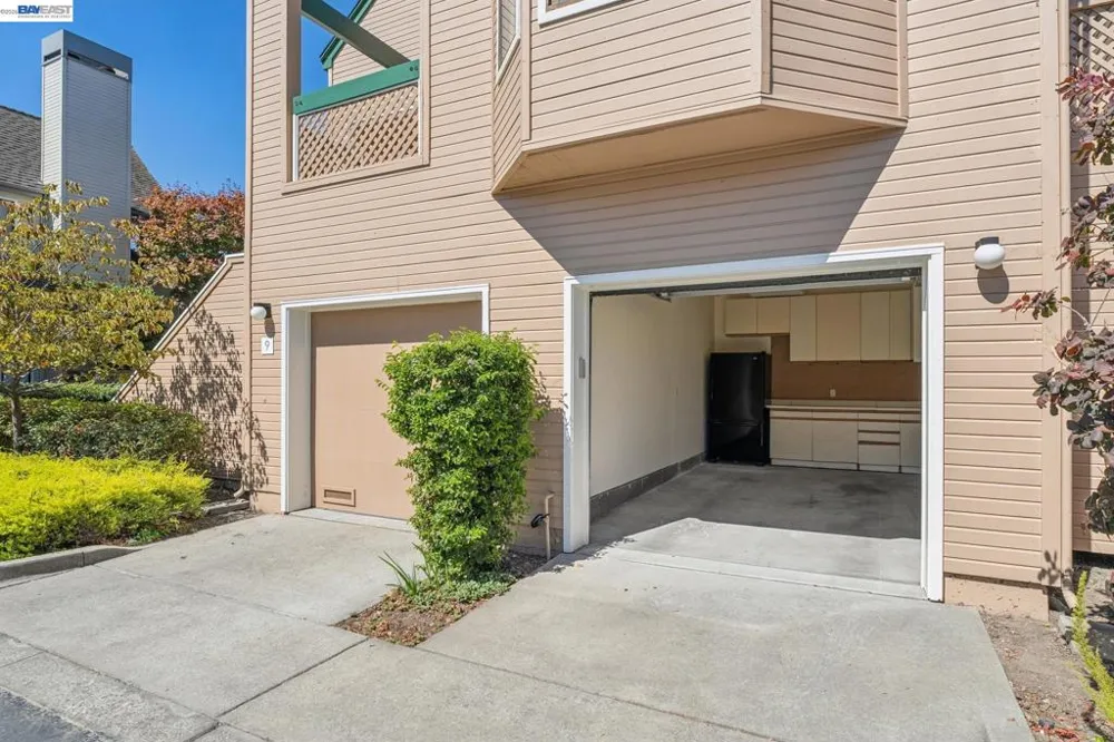 11 REGULUS CT Alameda, CA 94501