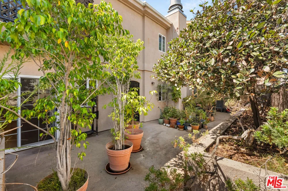 5312 Denny Avenue #7 North Hollywood, CA 91601