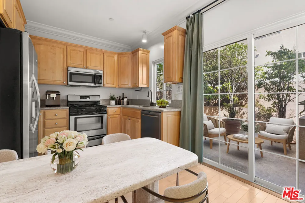 5312 Denny Avenue #7 North Hollywood, CA 91601