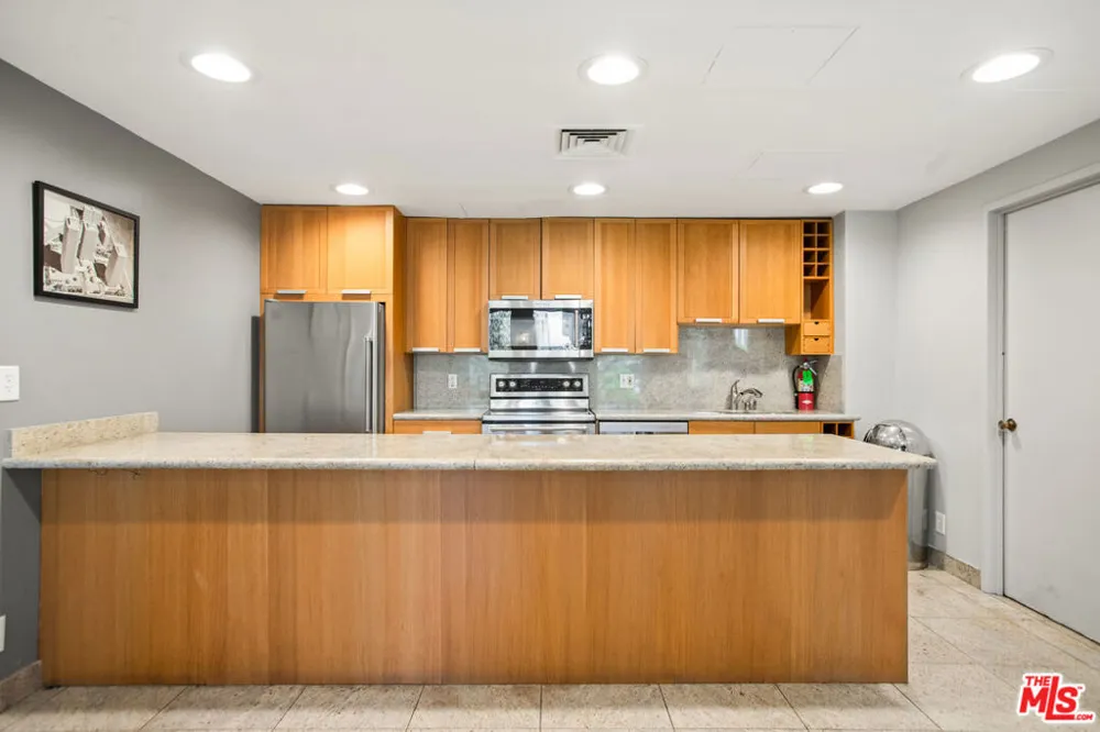 800 W 1st Street #3001 Los Angeles, CA 90012