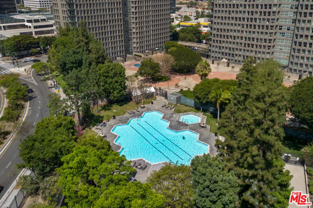 800 W 1st Street #3001 Los Angeles, CA 90012