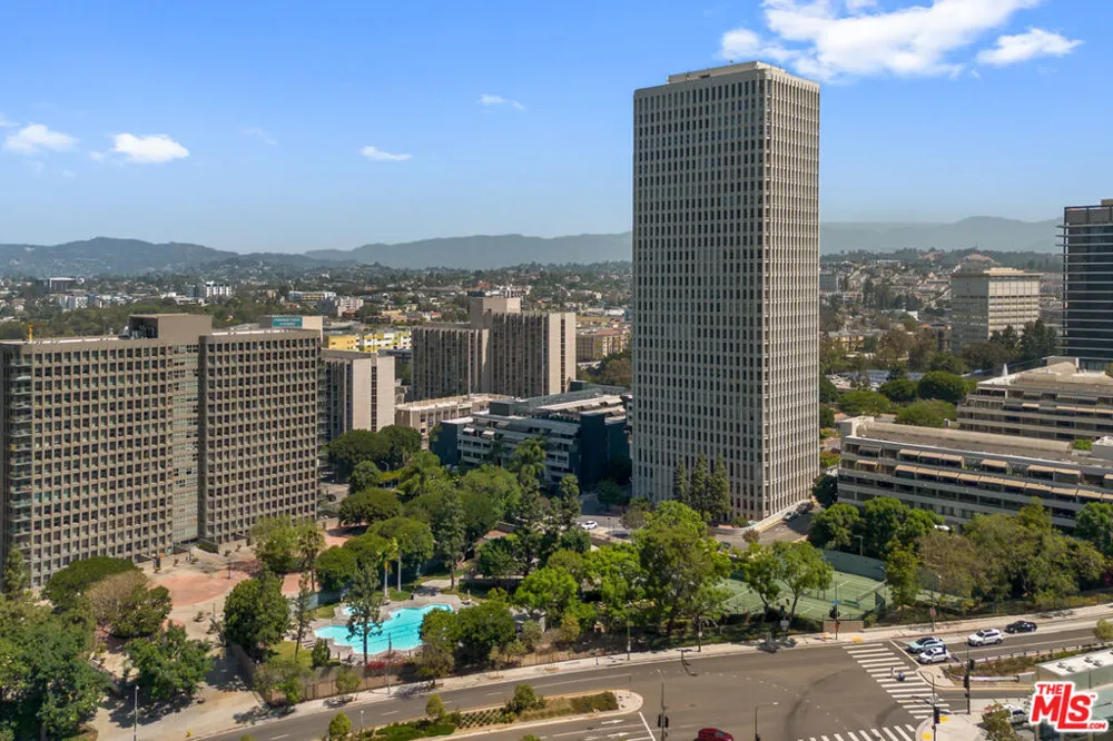 800 W 1st Street #3001 Los Angeles, CA 90012